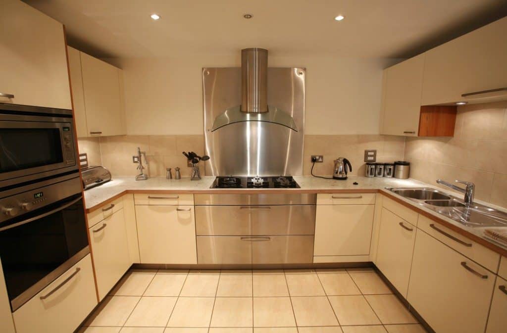 Kitchen and appliance cleaning